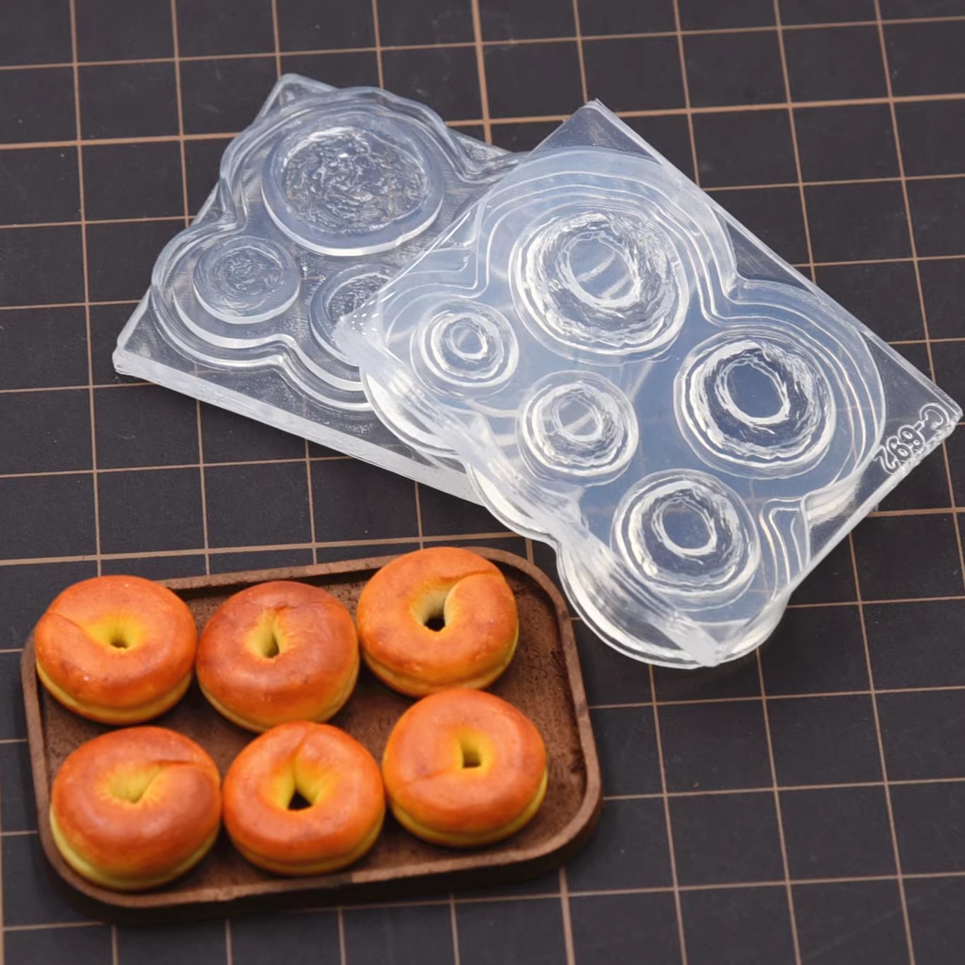 Donut Mold Silicone - بوليمر كلاي صغير ثلاثية الأبعاد الخبز